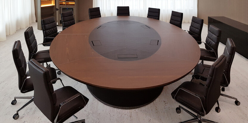 طاولة اجتماع دائرية خشبية فخمة| كراسي طاولة اجتماعات