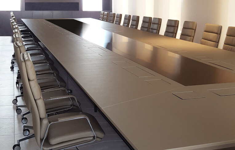 طاولة اجتماعات مستطيلة طويلة كبيرة، كراسي طاولة اجتماع مودرن