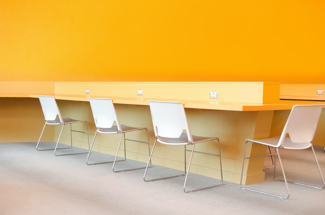 Office Color Psychology: How the Right Colors Can Improve Productivity and Mood